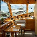 Aloha Boat Botel Barcelona