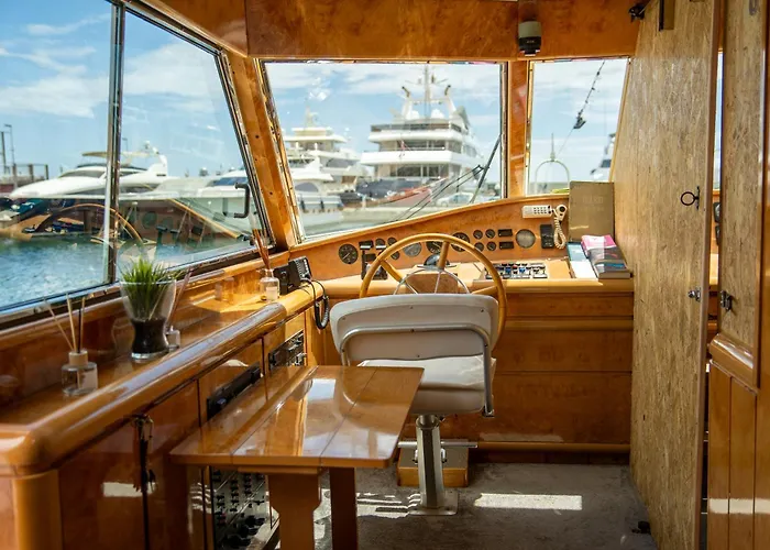 Aloha Boat Bådhotel Barcelona